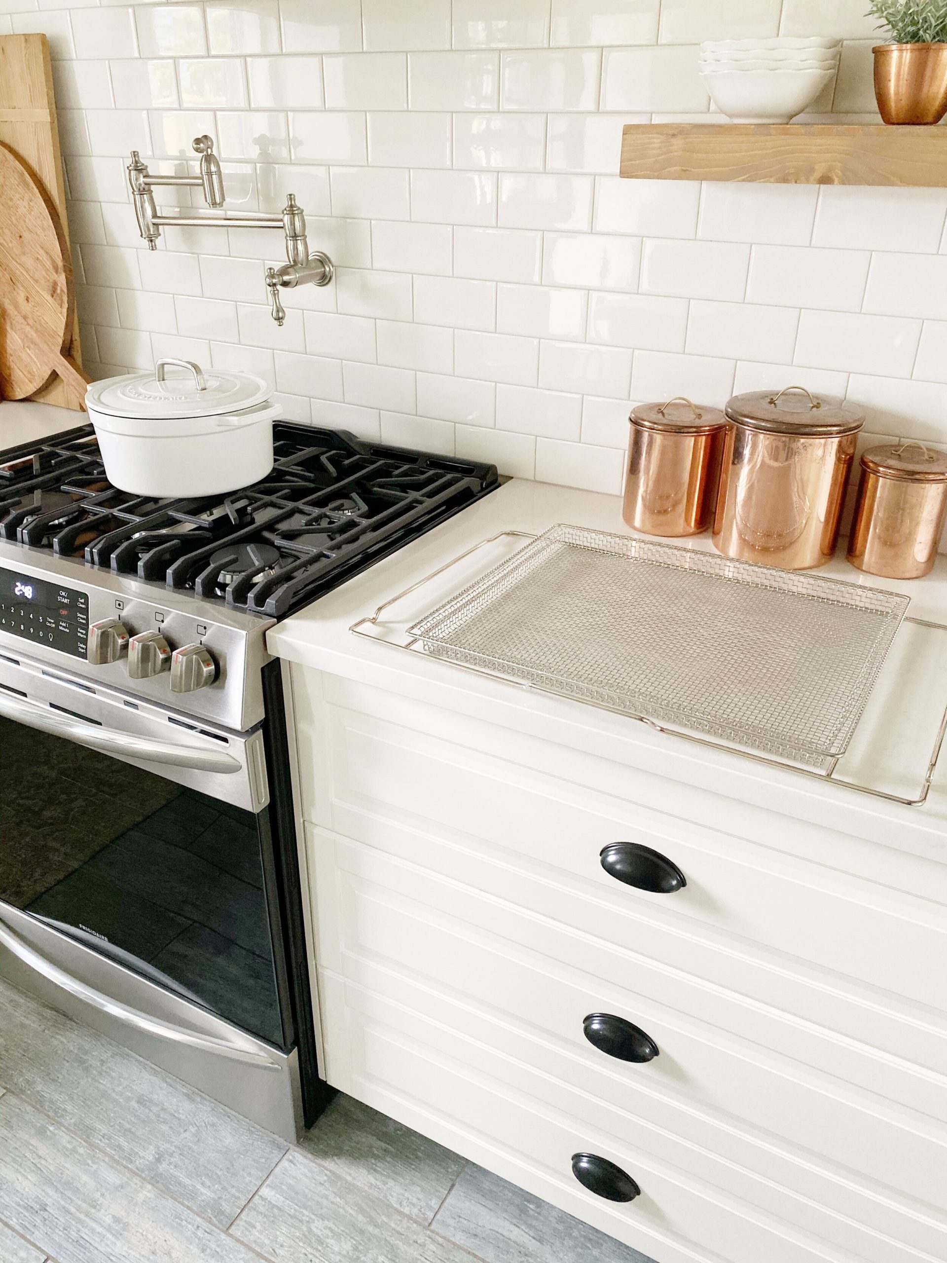 My review of the Frigidaire Air Fry Range + a recipe 