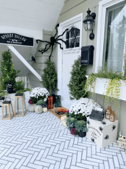 Halloween Front Porch + Easy DIY Wreath