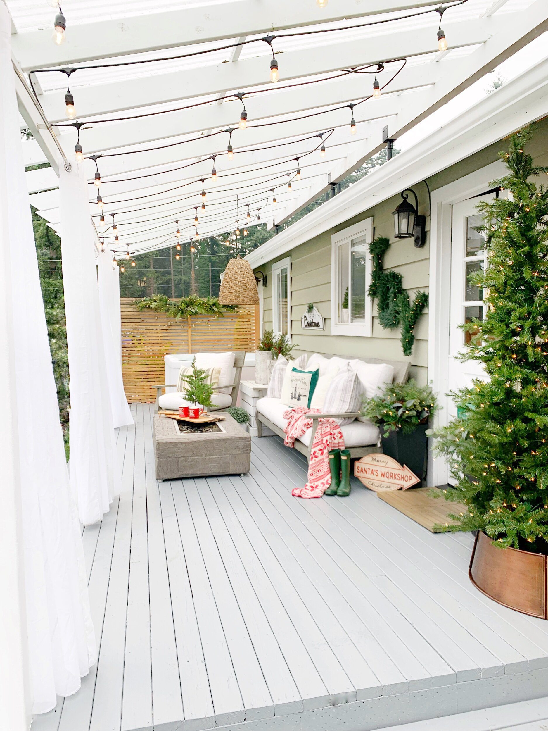 Christmas Deck Favorite Gold Spray Paint