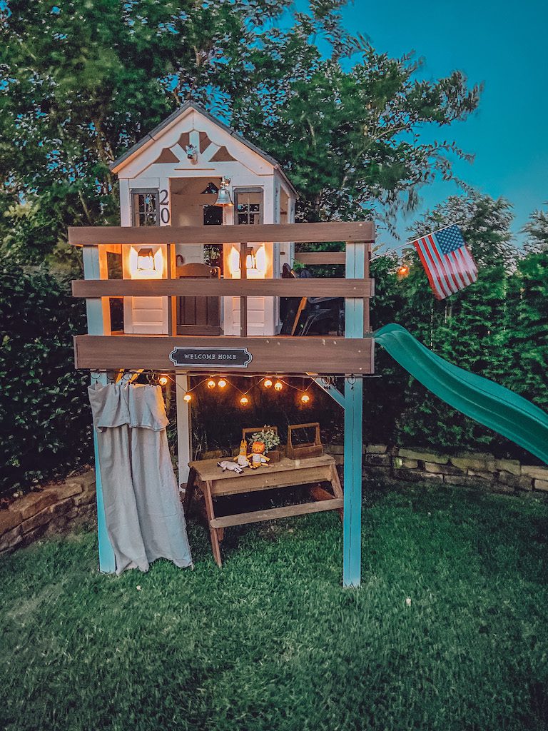 Big store outdoor playhouse