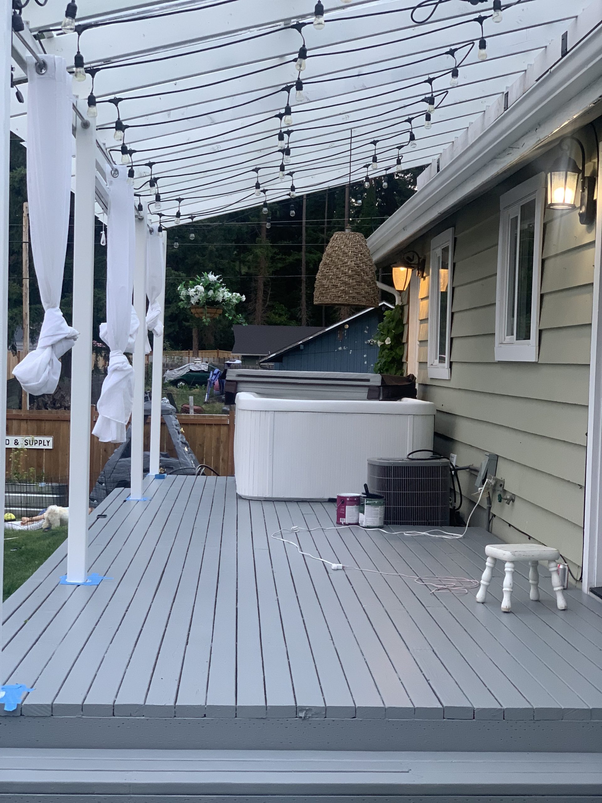 How to Paint a Hot Tub