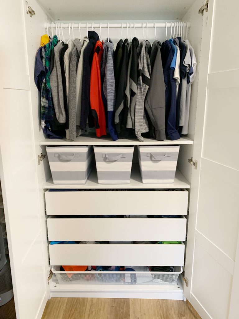 https://dreamingofhomemaking.com/wp-content/uploads/2020/08/ikea-pax-organization-inside-closet-768x1024.jpg