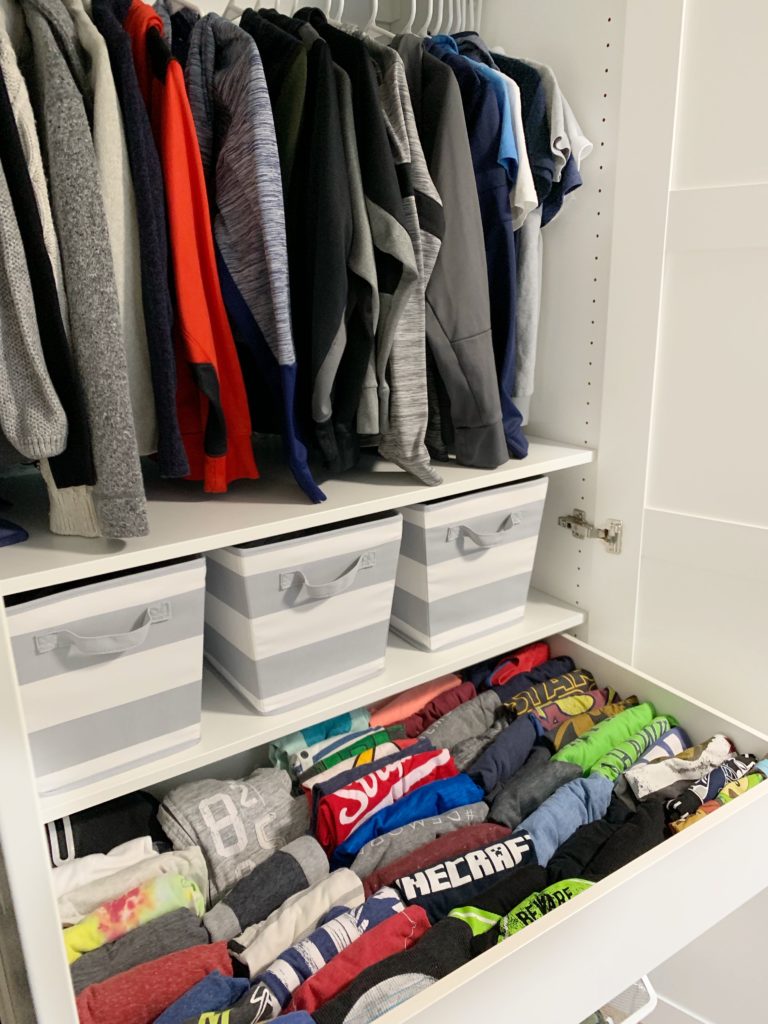 https://dreamingofhomemaking.com/wp-content/uploads/2020/08/ikea-pax-organization-shirts-768x1024.jpg