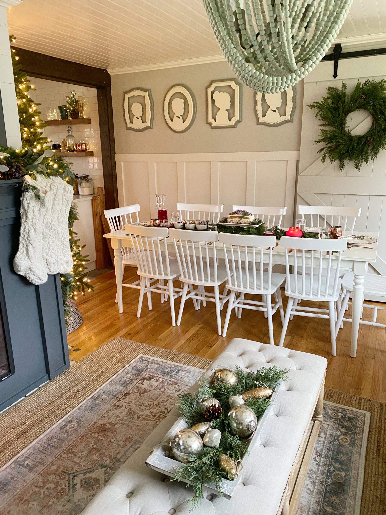 5 Holiday Tips + Christmas Tablescape
