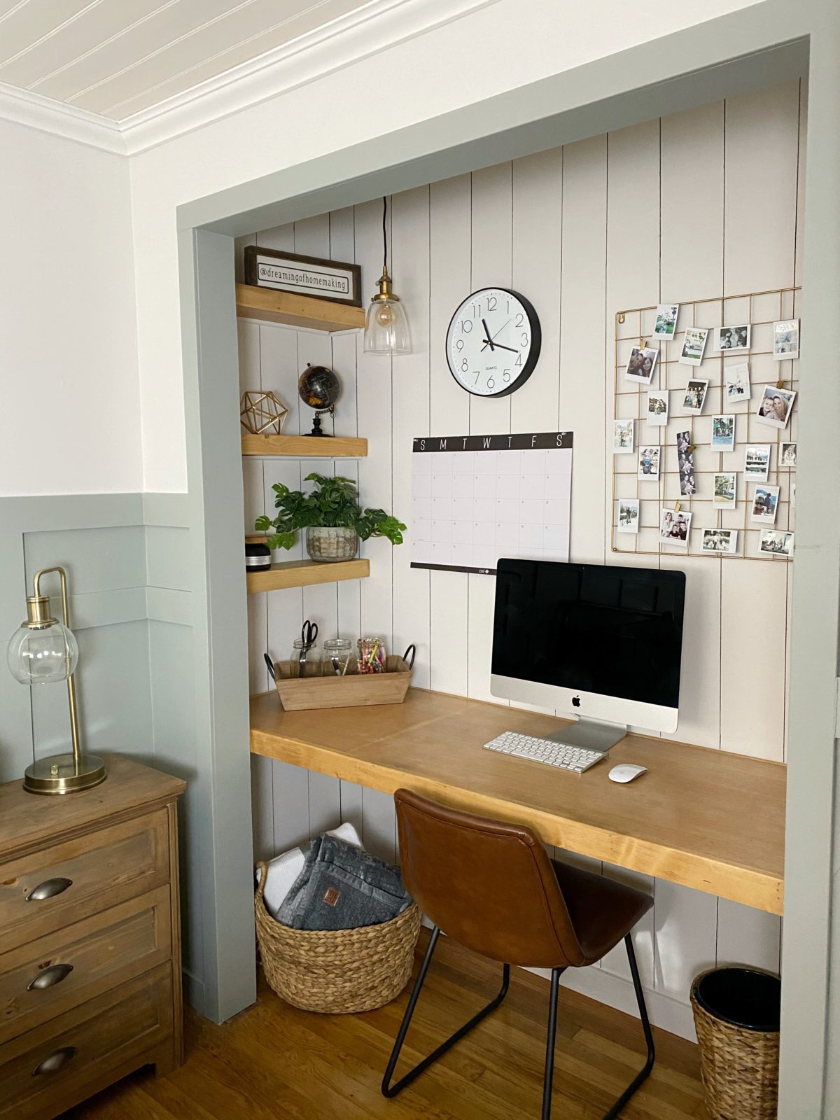 Closet to Office - Cloffice - DIY Desk