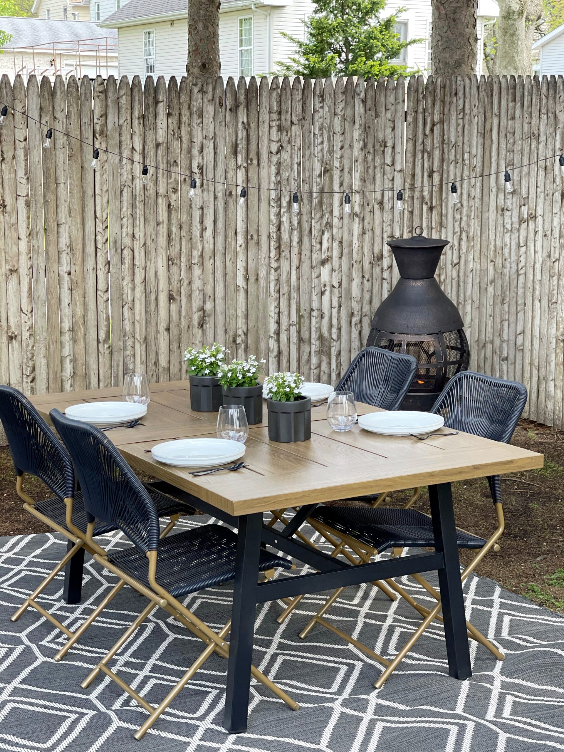 How to create an Outdoor Dining Space