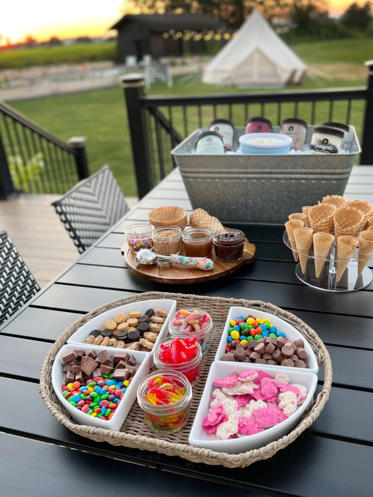 Outdoor Ice Cream Bar - Party at Home 